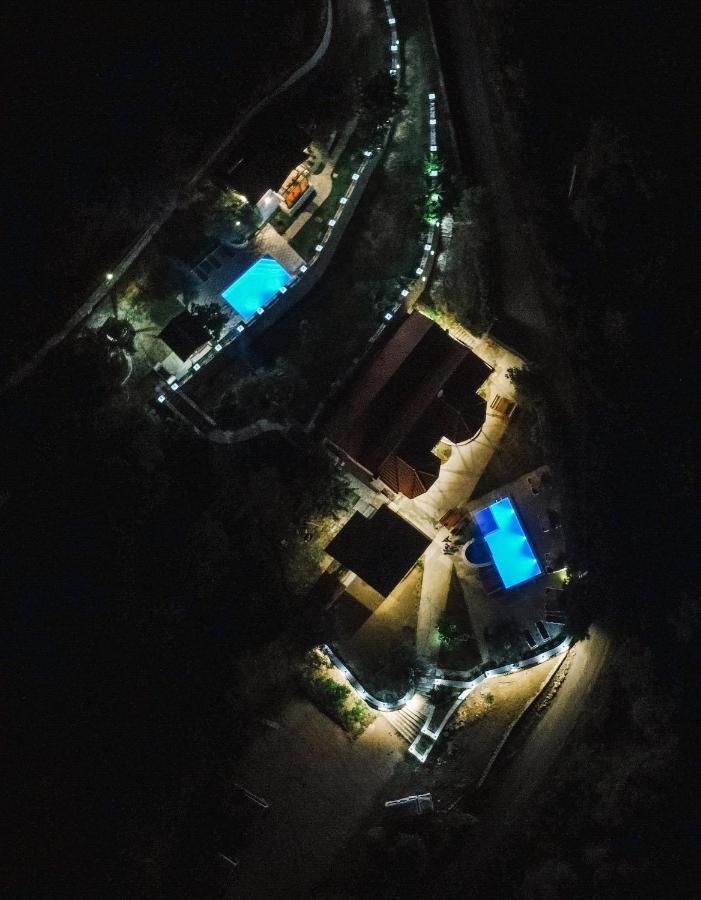 Rustic Villas Barlovic 乌尔齐尼 外观 照片